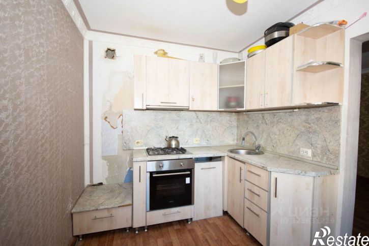 3-комн квартира ул Зеленый лог, 52,  д. 52