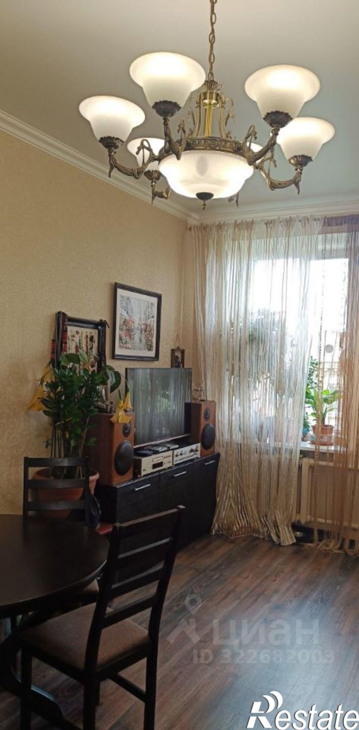 2-комн квартира Ленинградская улица, 35,  д. 35