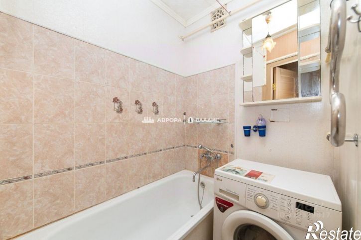 2-комн квартира улица Советской Армии, 37,  д. 37