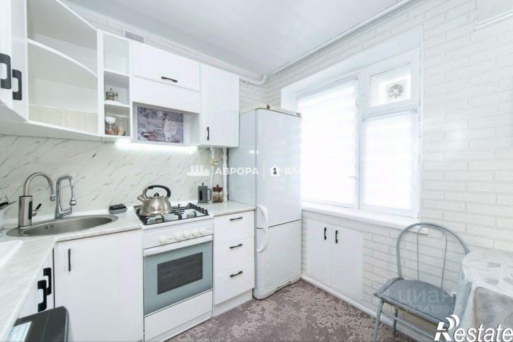 2-комн квартира улица Суворова, 114/1,  д. 114/1