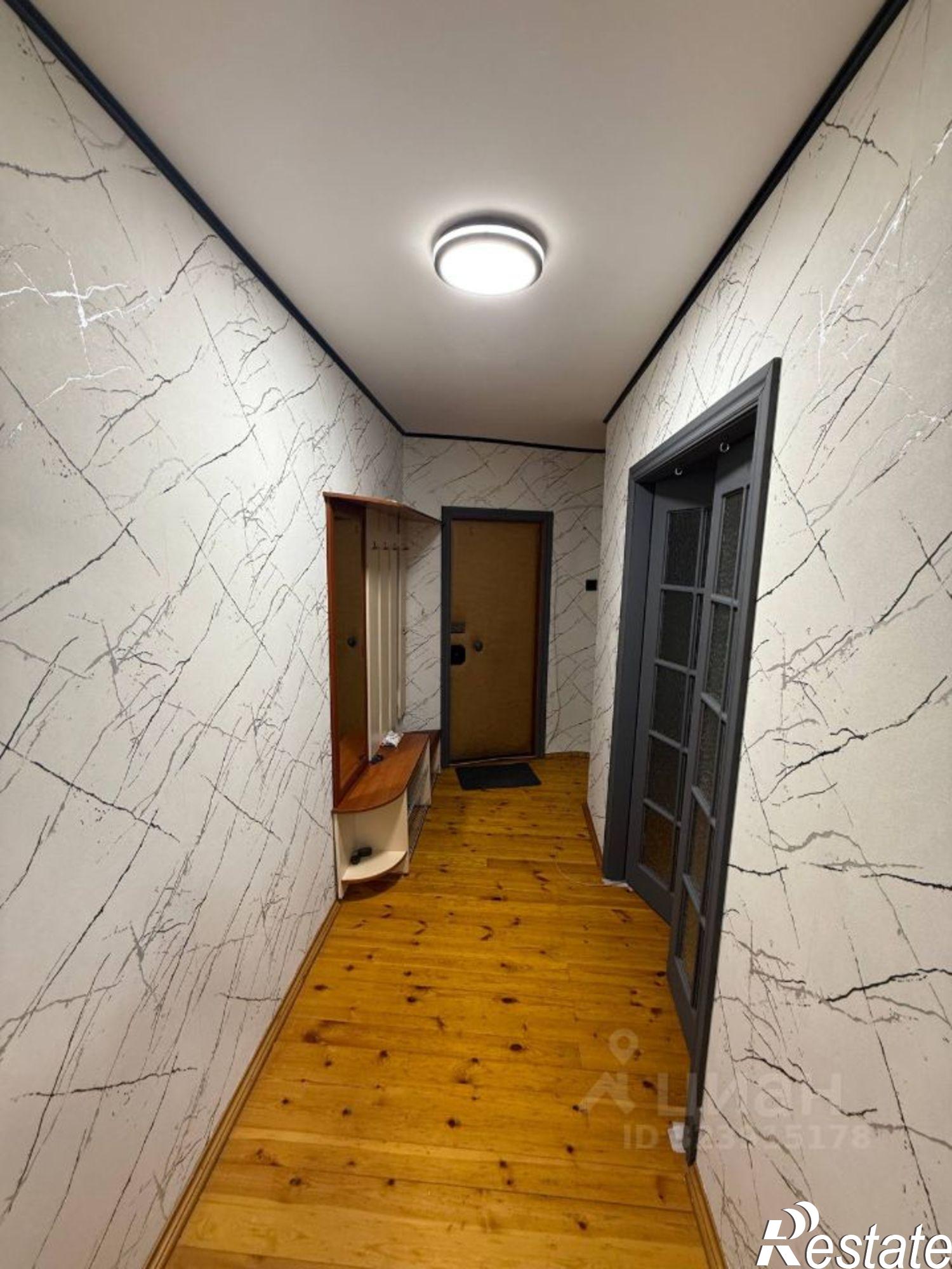 Сдать квартиру за 40 000 рублей на улица Сталеваров, 6/1