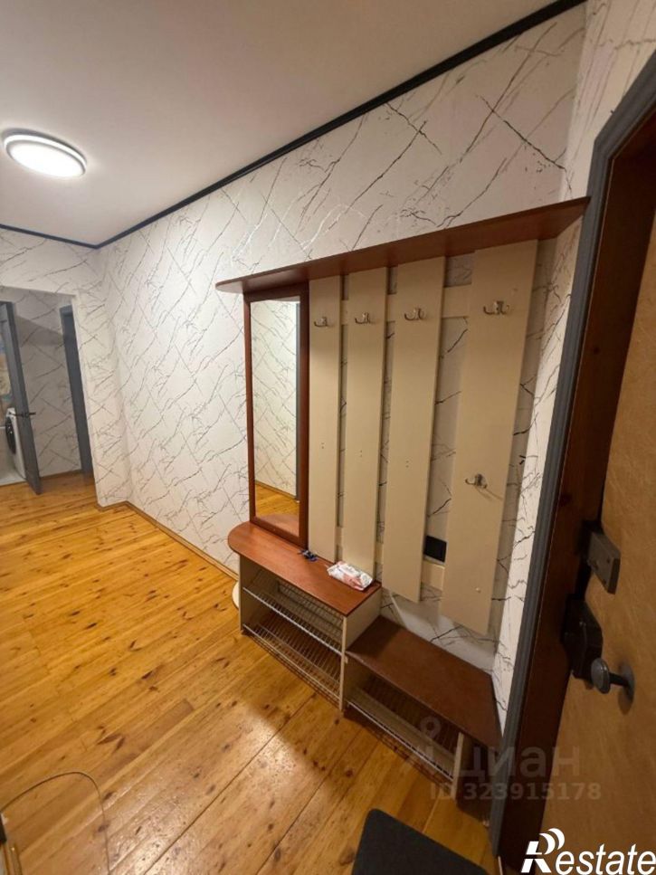 3-комн квартира улица Сталеваров, 6/1,  д. 6/1