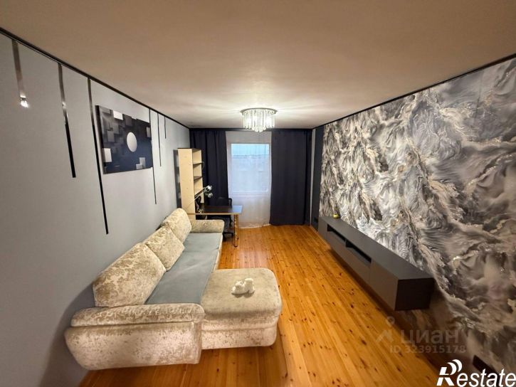 3-комн квартира улица Сталеваров, 6/1,  д. 6/1