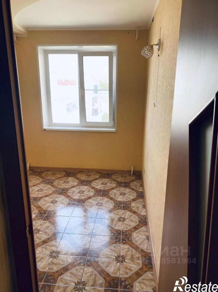 2-комн квартира улица Завенягина, 3,  д. 3