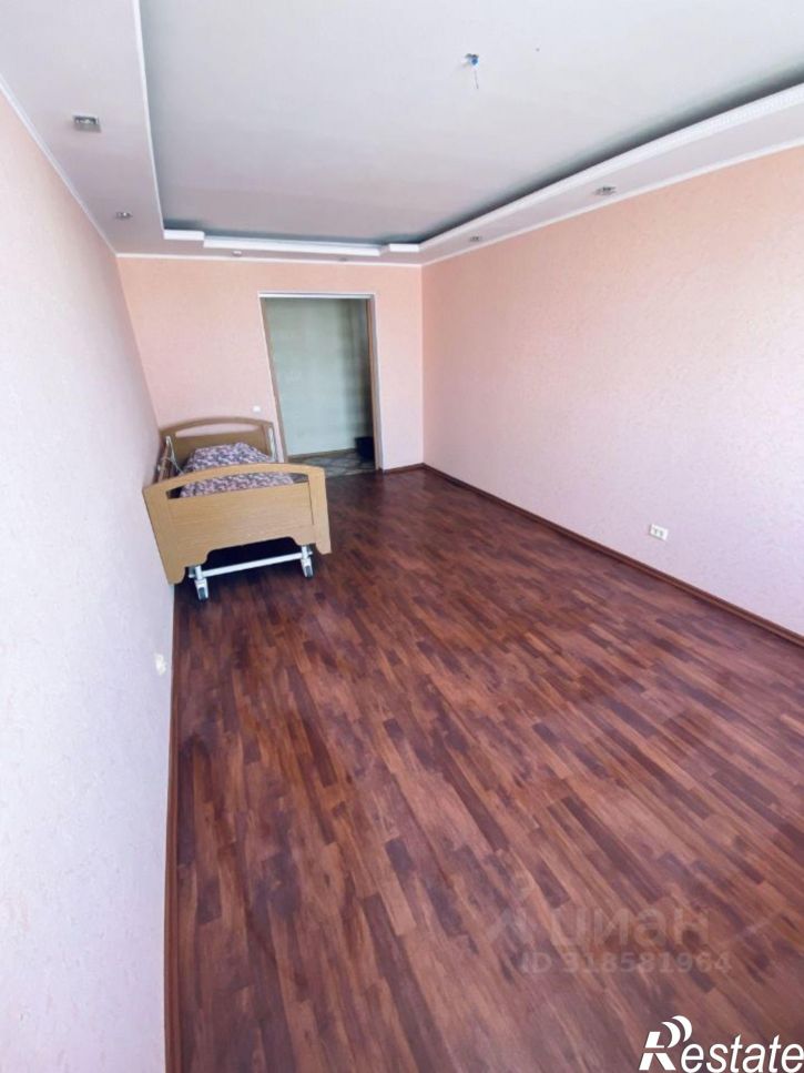 2-комн квартира улица Завенягина, 3,  д. 3