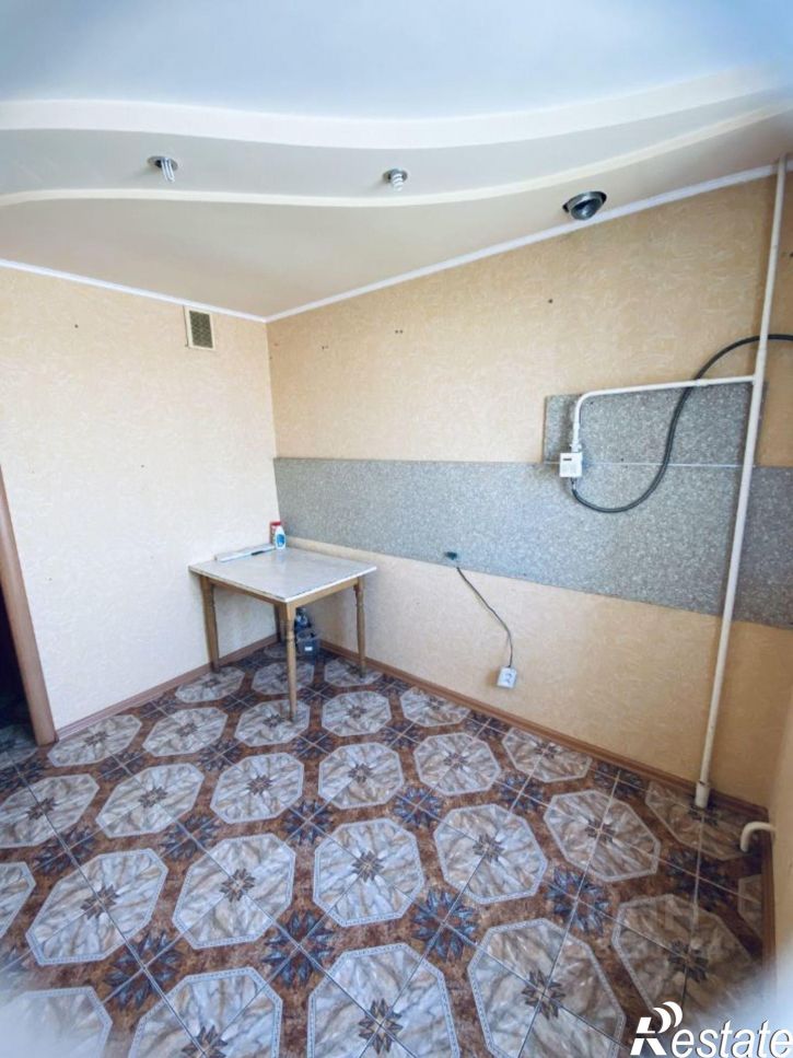 2-комн квартира улица Завенягина, 3,  д. 3