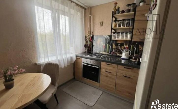 4-комн квартира улица им. газеты Правда, 43,  д. 43