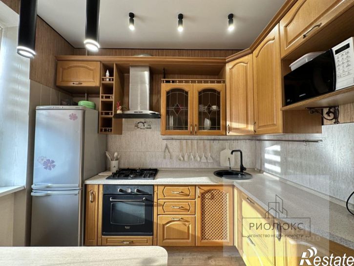 2-комн квартира улица Строителей, 41,  д. 41