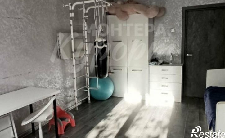 2-комн квартира Октябрьская улица, 12,  д. 12