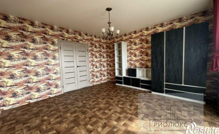 2-комн квартира улица Жукова, 7/1,  д. 7/1