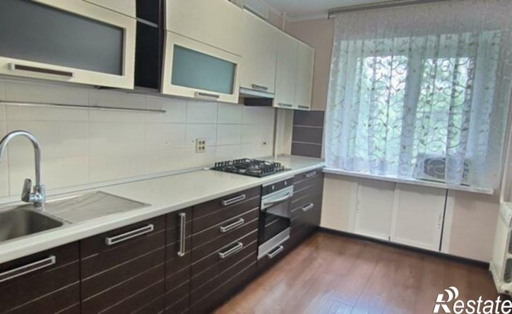 2-комн квартира улица 50-летия Магнитки, 64,  д. 64