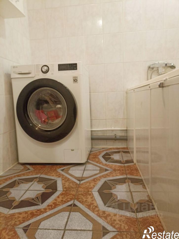 2-комн квартира улица Зелёный Лог, 56,  д. 56
