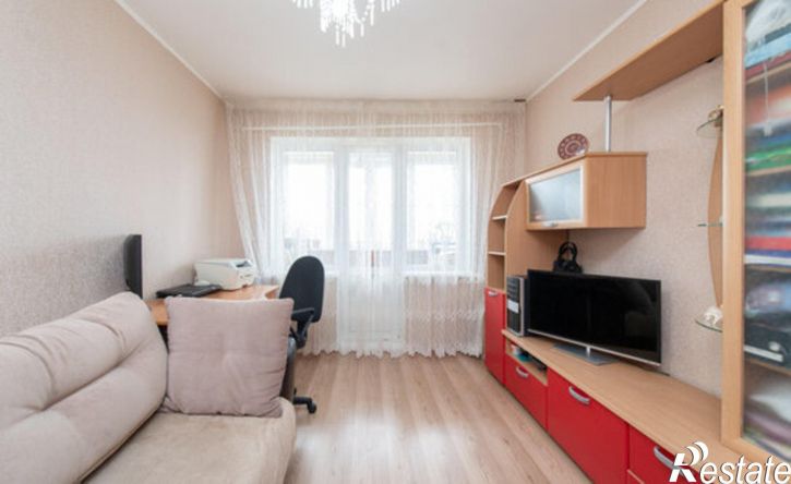 3-комн квартира ул Жукова, 1,  д. 1