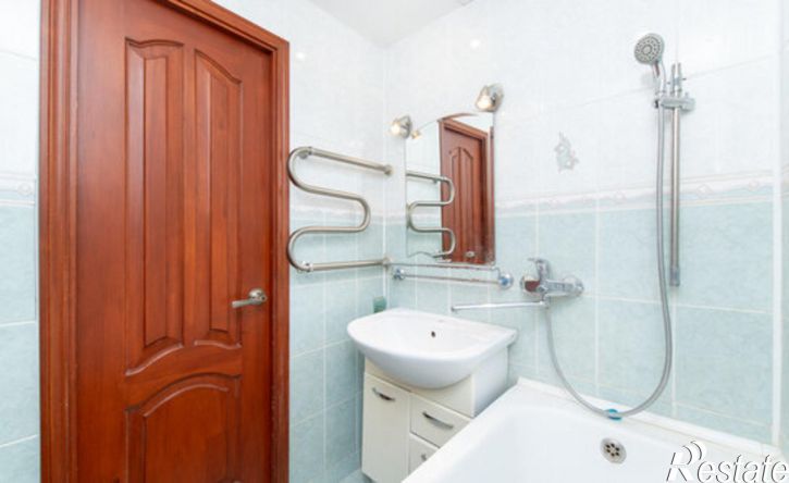 3-комн квартира ул Жукова, 1,  д. 1