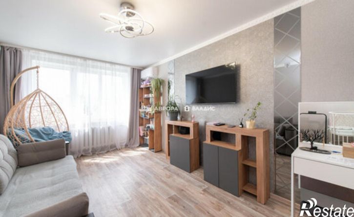 3-комн квартира улица Жукова, 20,  д. 20
