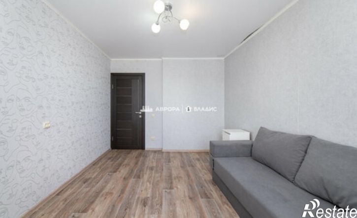 3-комн квартира улица Жукова, 20,  д. 20