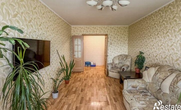 3-комн квартира улица Завенягина, 12,  д. 12