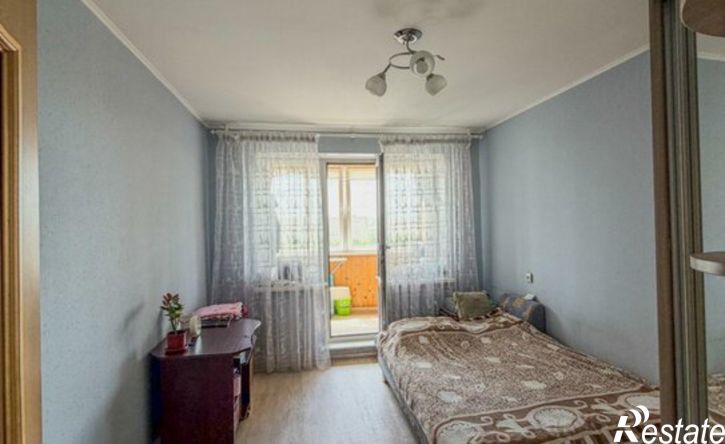 3-комн квартира улица Завенягина, 12,  д. 12