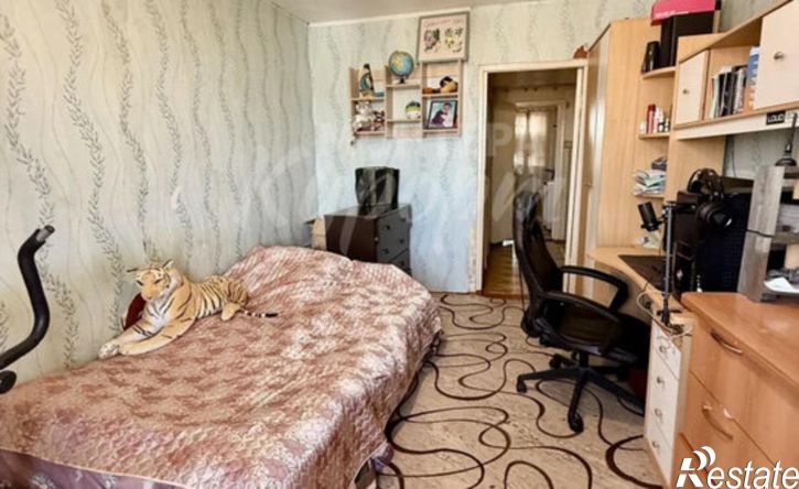 3-комн квартира улица Завенягина, 12,  д. 12