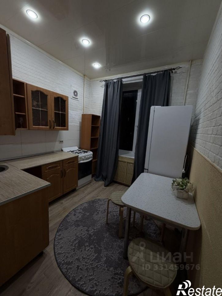2-комн квартира улица Строителей, 58,  д. 58