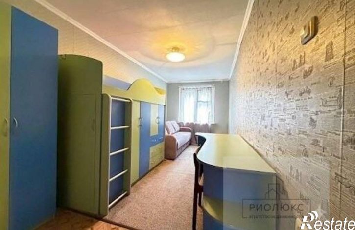 2-комн квартира улица Суворова, 130,  д. 130