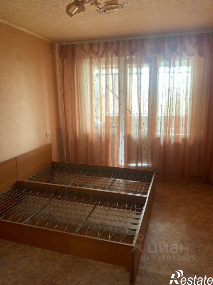 3-комн квартира ул Доменщиков, 28,  д. 28