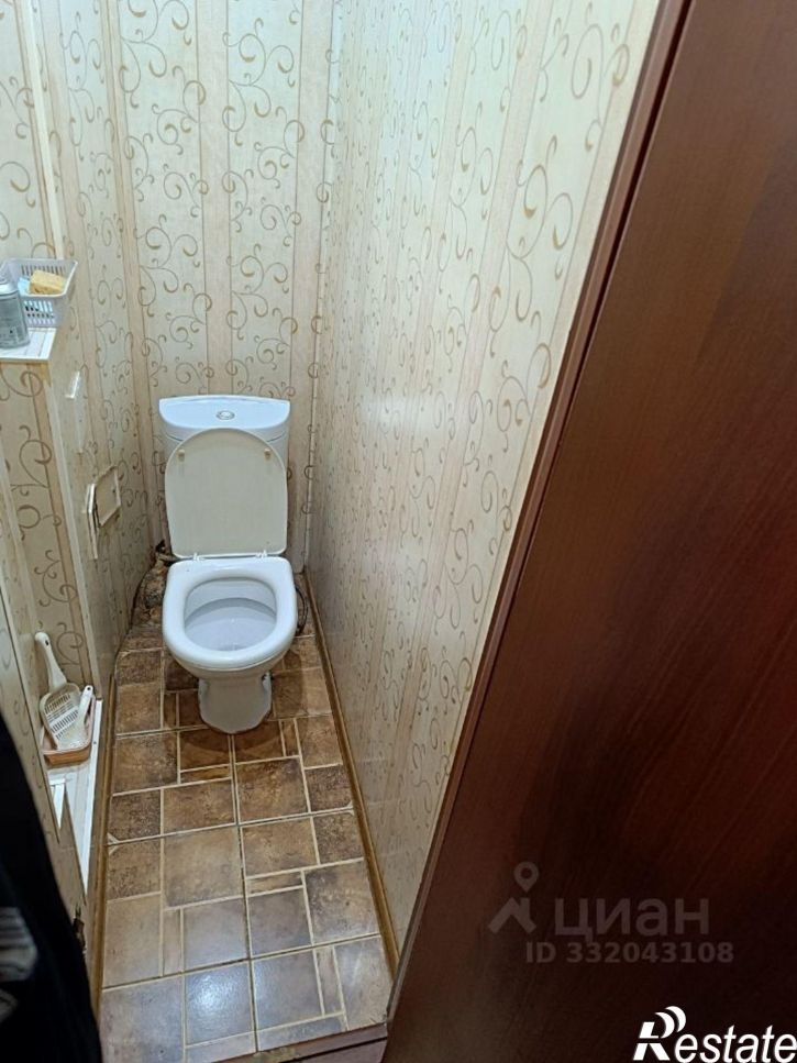3-комн квартира ул Завенягина, 1,  д. 1