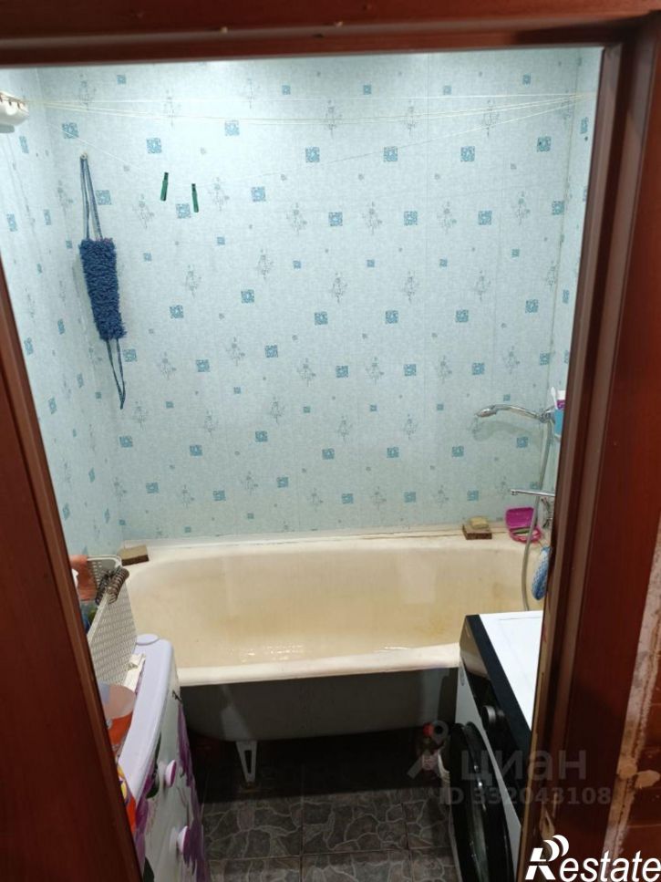 3-комн квартира ул Завенягина, 1,  д. 1