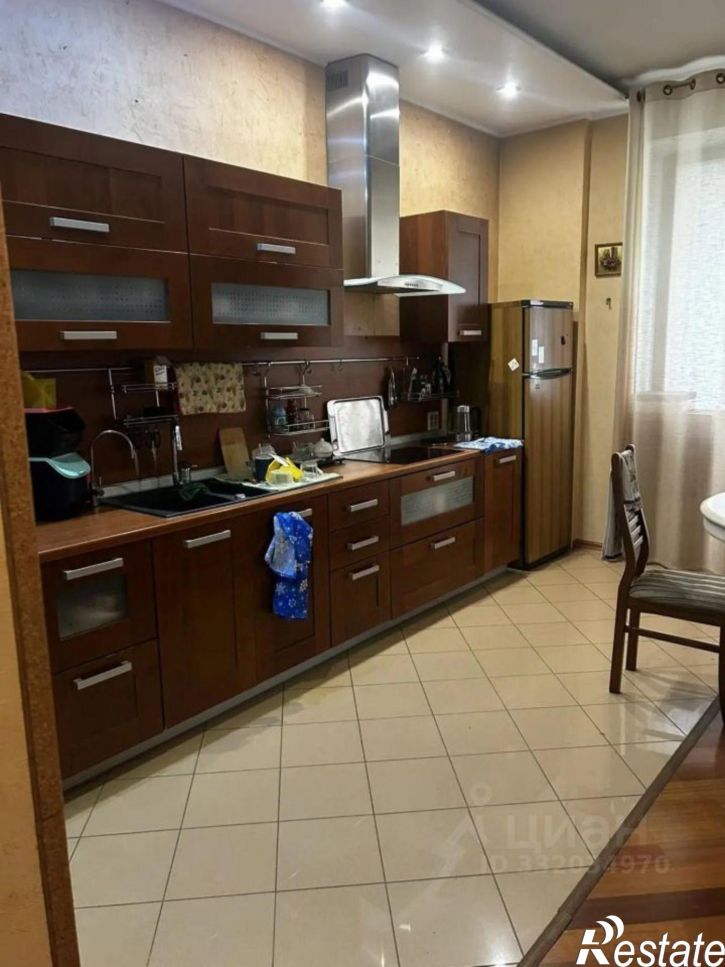 4-комн квартира ул Ленинградская, 4,  д. 4