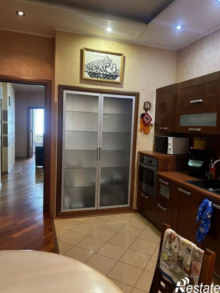 4-комн квартира ул Ленинградская, 4,  д. 4