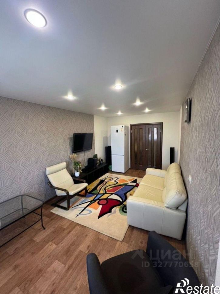 5-комн квартира ул Завенягина, 12,  д. 12