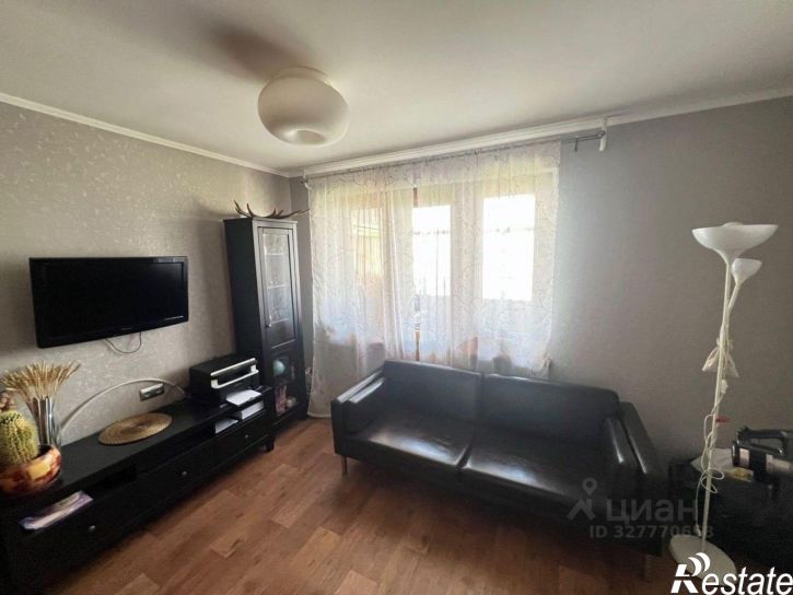 5-комн квартира ул Завенягина, 12,  д. 12