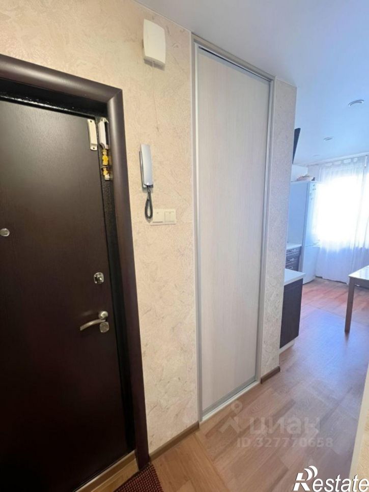 5-комн квартира ул Завенягина, 12,  д. 12
