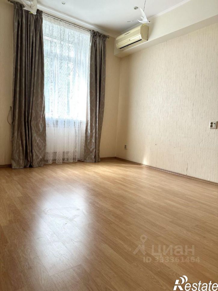 3-комн квартира ул Калинина, 23,  д. 23