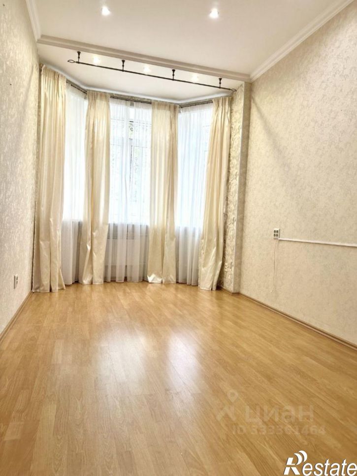 3-комн квартира ул Калинина, 23,  д. 23