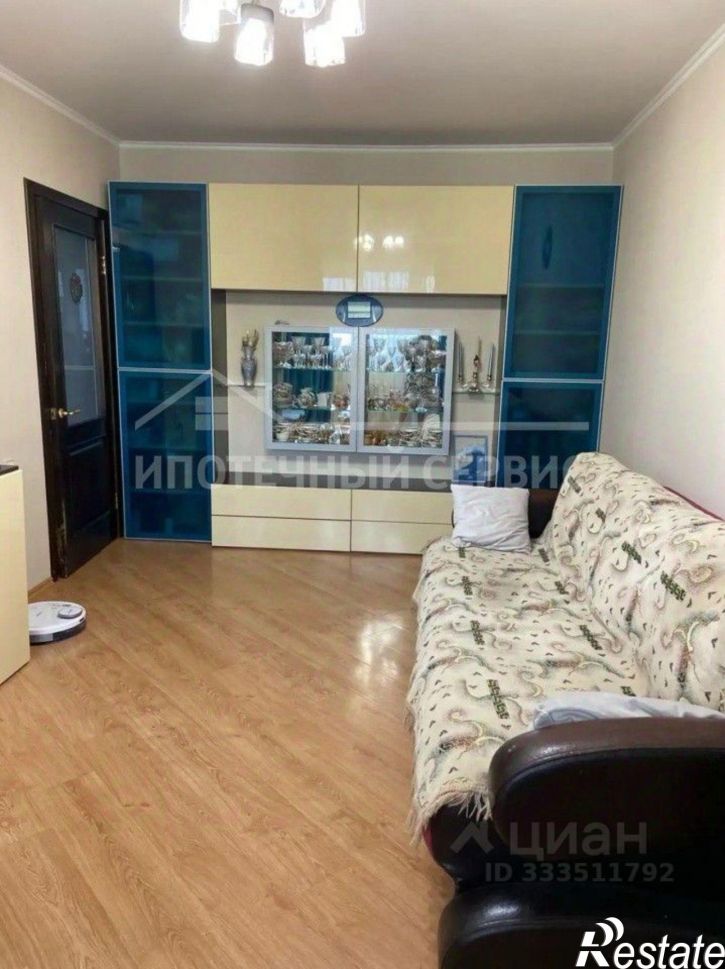 3-комн квартира ул Суворова, 126/1,  д. 126/1