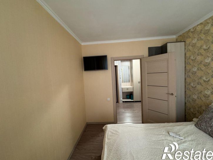 2-комн квартира улица Жукова, 33,  д. 33