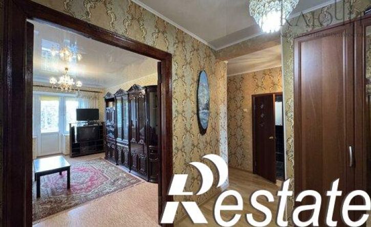 3-комн квартира улица Строителей, 33,  д. 33