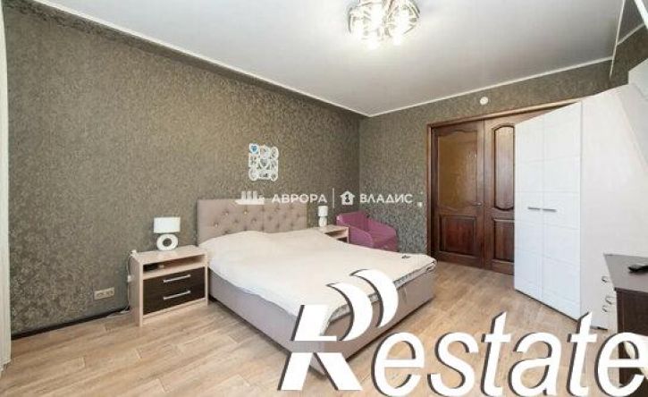 2-комн квартира площадь Горького, 4,  д. 4