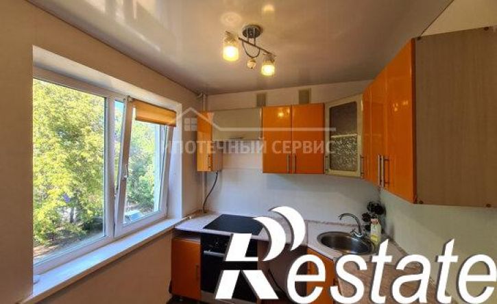 3-комн квартира улица Доменщиков, 21,  д. 21