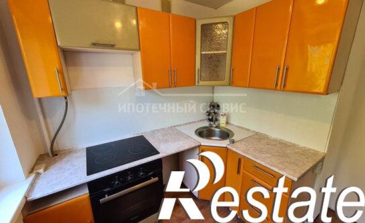 3-комн квартира улица Доменщиков, 21,  д. 21