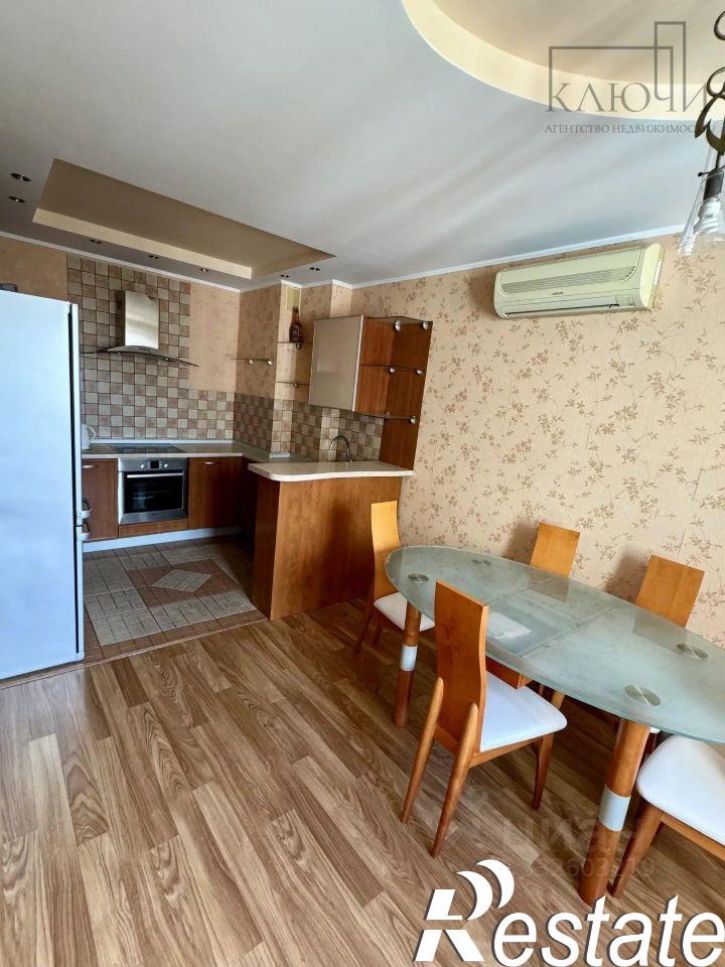 3-комн квартира улица Сталеваров, 17/3,  д. 17/3