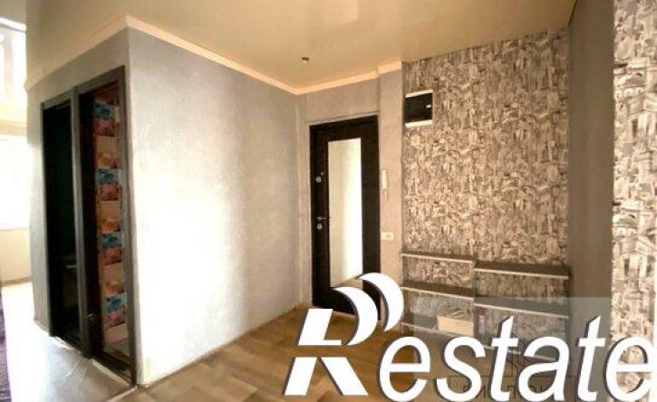 3-комн квартира улица Сталеваров, 12,  д. 12