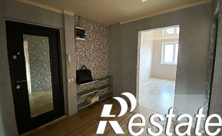 3-комн квартира улица Сталеваров, 12,  д. 12
