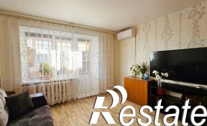 3-комн квартира улица Лазника, 40,  д. 40