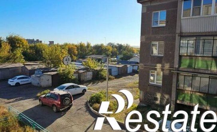 3-комн квартира улица Лазника, 40,  д. 40