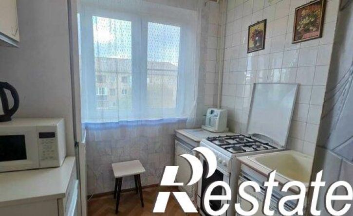 2-комн квартира улица Бурденко, 13,  д. 13